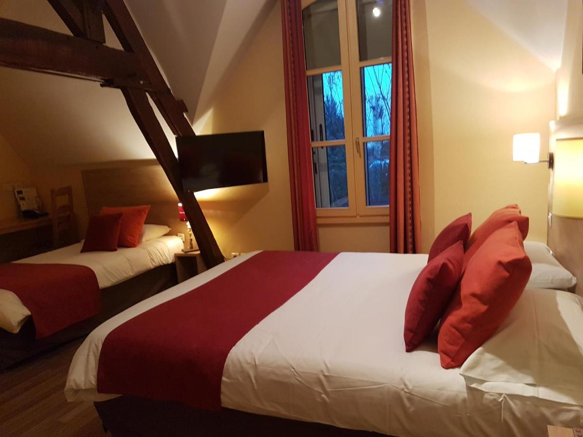 Hotel Henri IV Coutras エクステリア 写真